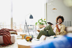 the difference between active and passive job candidates