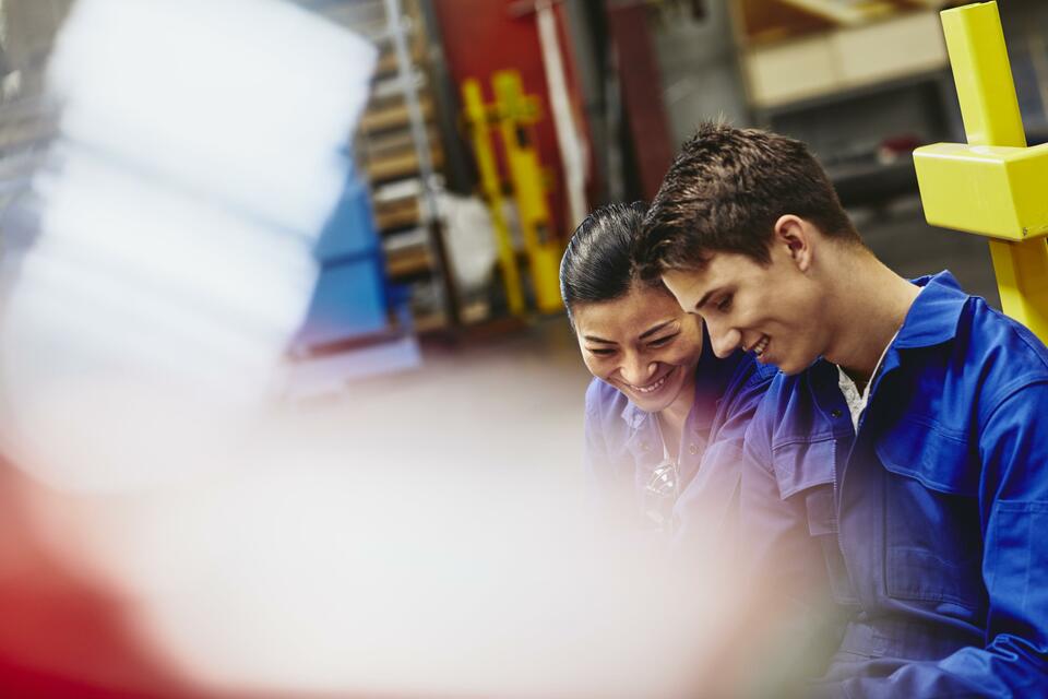 Working as a maintenance worker | Randstad Canada